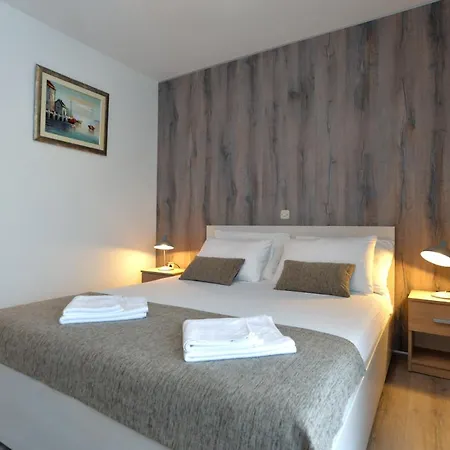 Apartment Elvis 1299 Vrsar