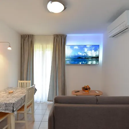 Apartment Elvis 1299 *