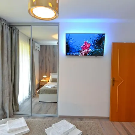 Elvis 1299 Apartman *