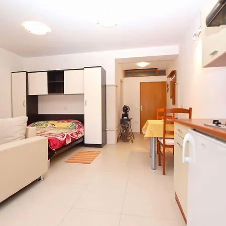 Apartman Elvis 1299 *