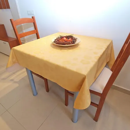 Elvis 1299 Apartman Vrsar